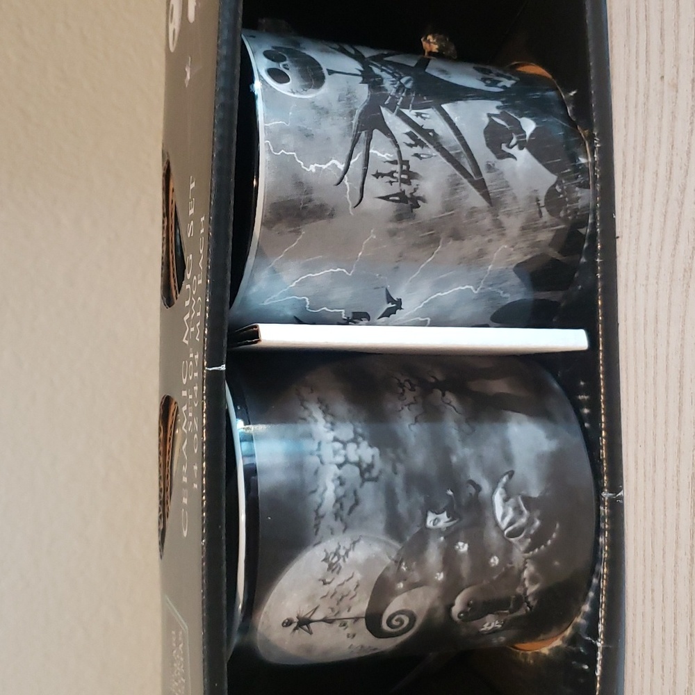 2 Disney 14 oz Mug Set Ceramic Tim Burton The Nightmare Before Christmas